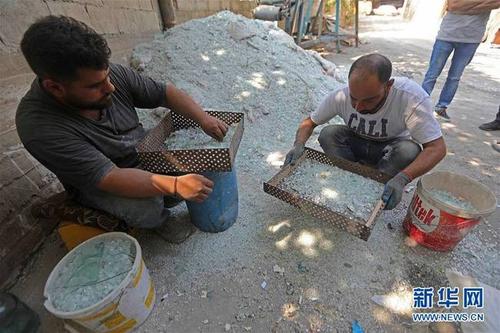 爆炸过后 黎巴嫩玻璃废品回收再利用(组图)